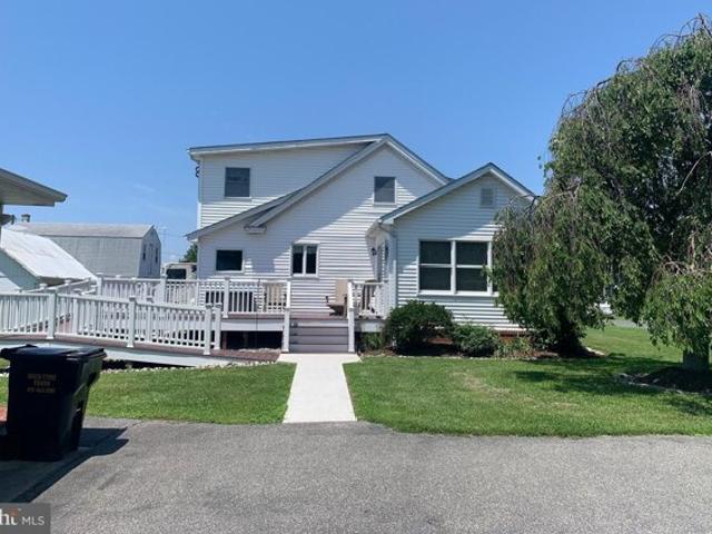 House for sale in Rock Hall