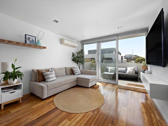 Apartment for sale in Hampton, Melbourne
