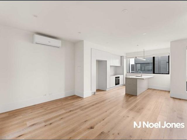 Townhouse for rent in Port Melbourne, Melbourne