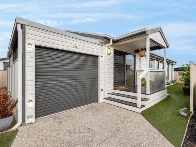 House for sale in Leopold, Victoria