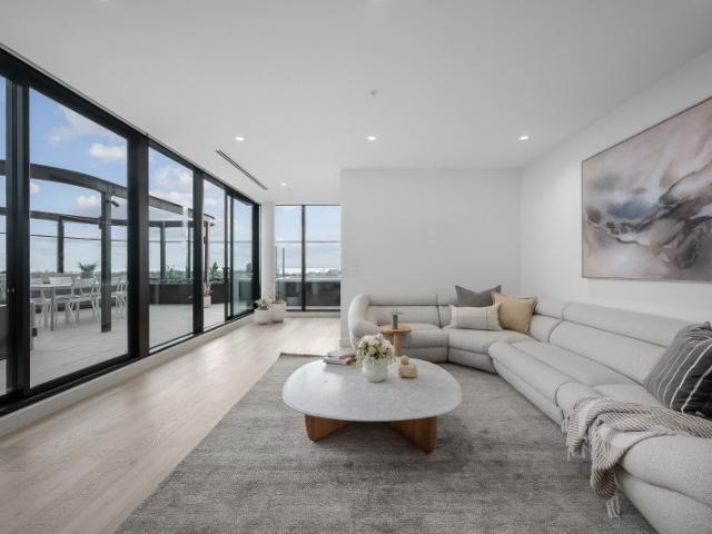Apartment for rent in St Kilda, Melbourne