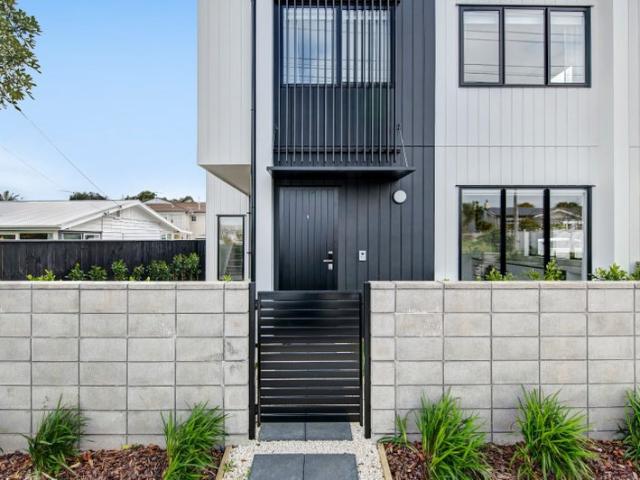 House for rent in Wairau Valley