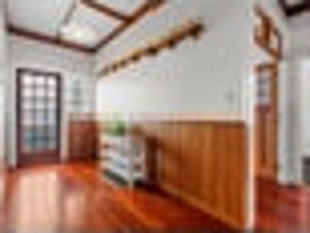 House for rent in Bayswater