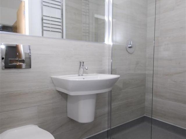 Room for rent in Pennycomequick, Plymouth