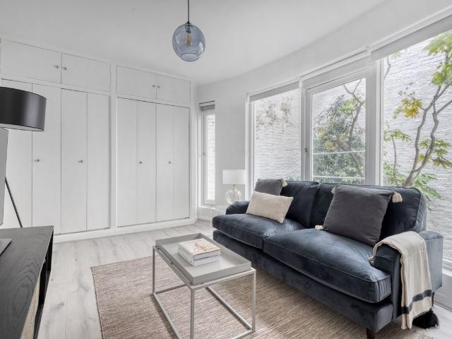 Apartment for rent in Paddington, Greater London