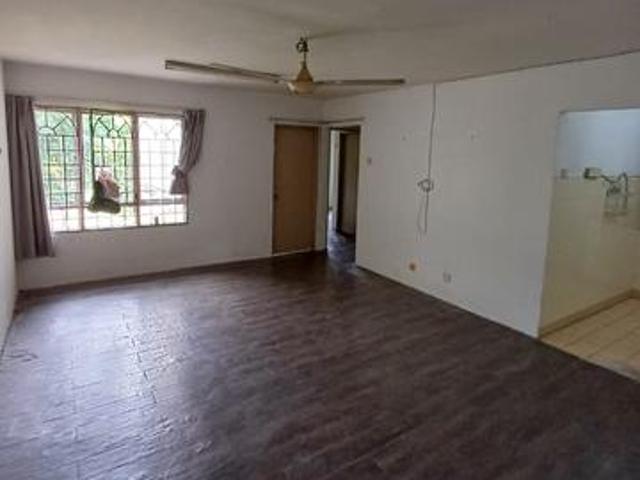 Apartment for sale in Petaling, Damansara Damai
