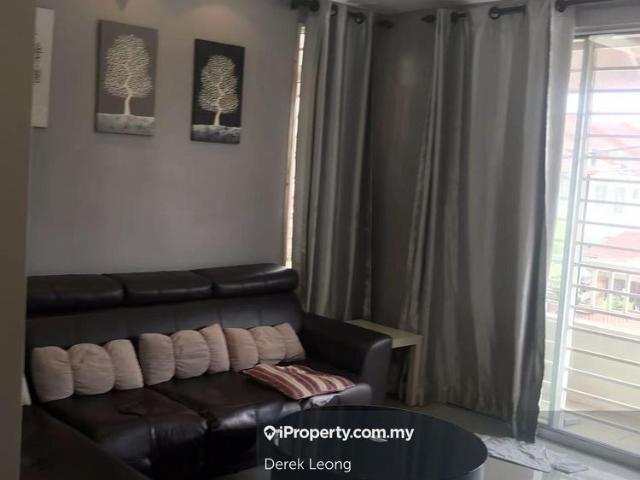 Townhouse for rent in Petaling, Subang Jaya