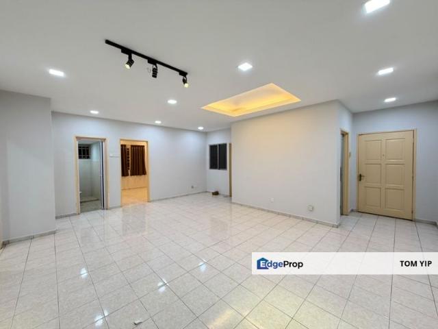 Condominium for sale in Petaling, Subang Jaya