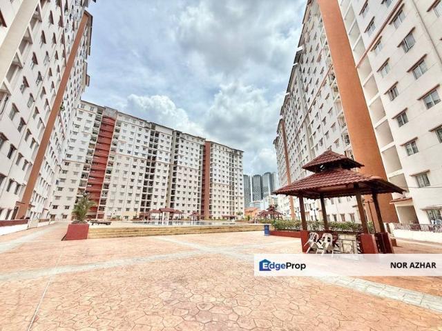 Condominium for sale in Petaling, Subang Jaya