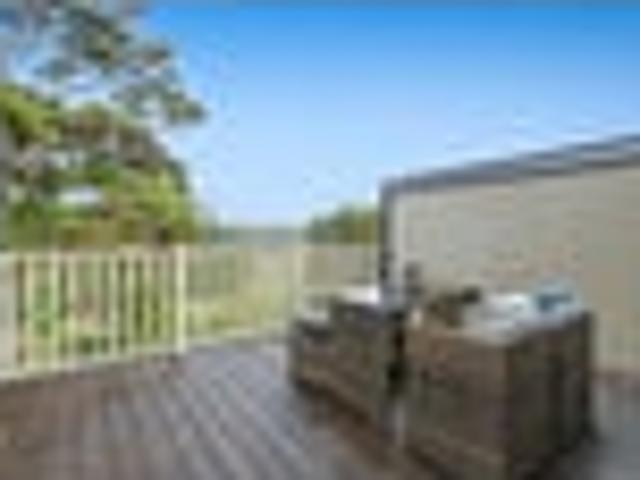 Townhouse for rent in Wairau Valley