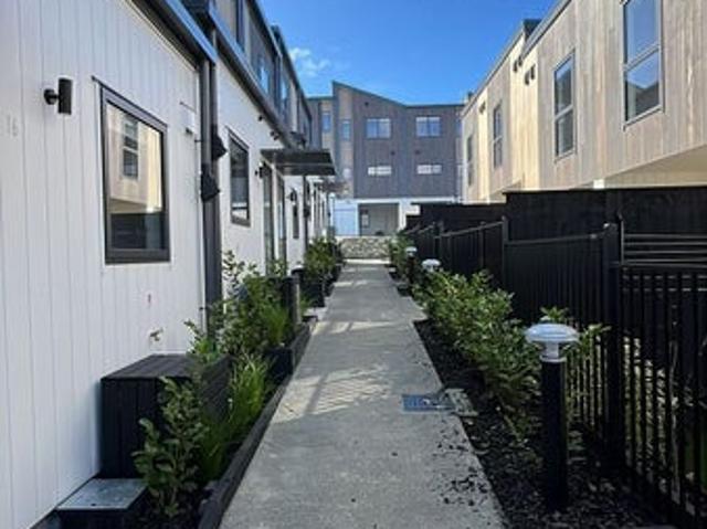 House for rent in Wairau Valley