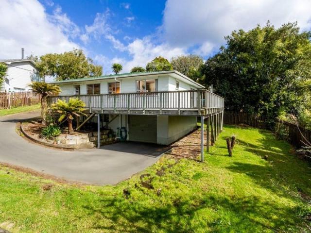 House for rent in Bayview, Kaipātiki
