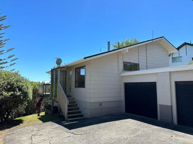 House for rent in Wairau Valley