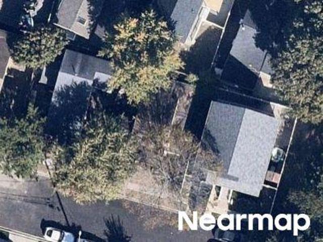 House for sale in East Rockaway