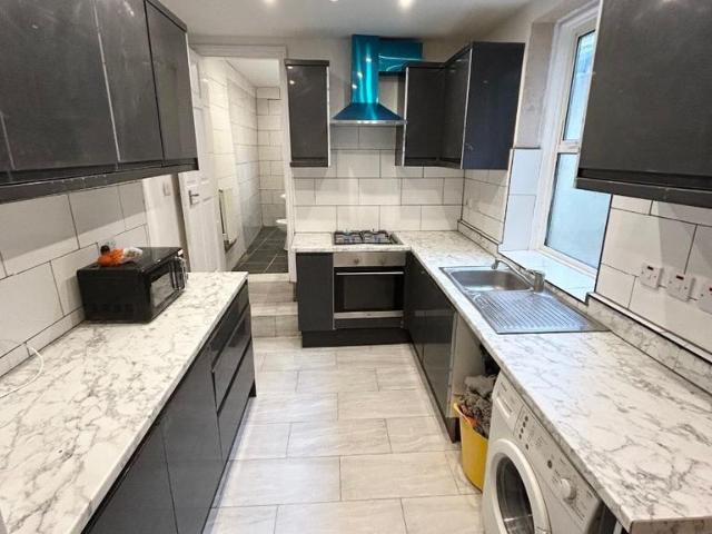 House for rent in Royal Borough of Greenwich, Greater London