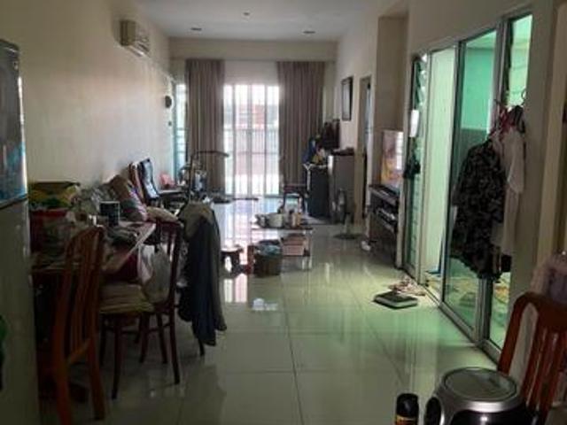 Terraced House for sale in Kuching, Bahagian Kuching