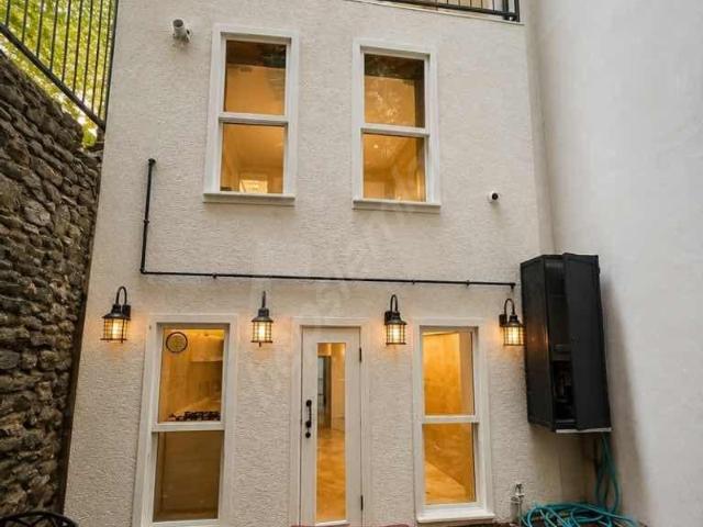 Serencebey, Beşiktaş içerisinde satılık Villa