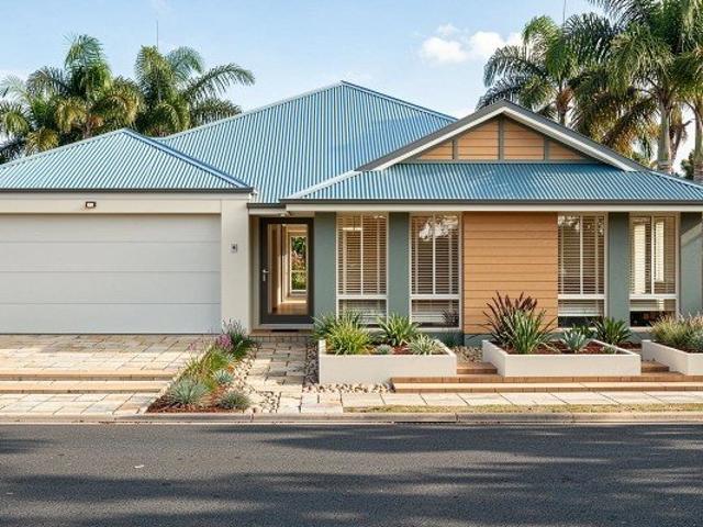 Cottage for sale in Capel, Western Australia
