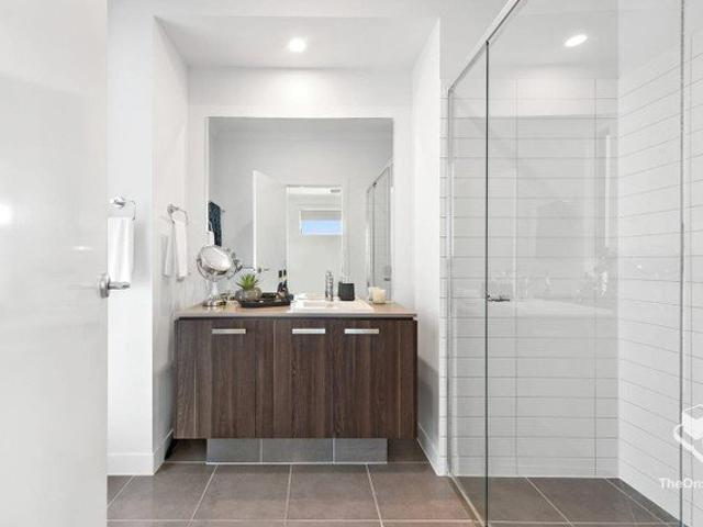 Townhouse for rent in Toombul, Queensland
