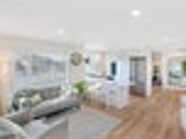 House for sale in Chaslands, Canterbury