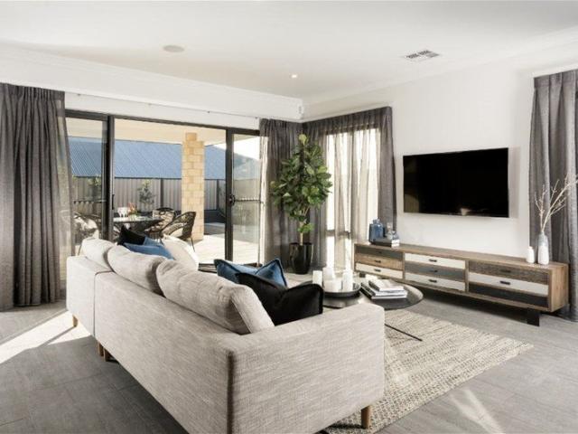 Cottage for sale in South Yunderup, Western Australia
