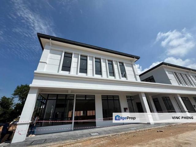 Shop for rent in Malaka