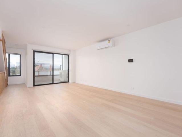 Townhouse for rent in Camerons Creek, Victoria