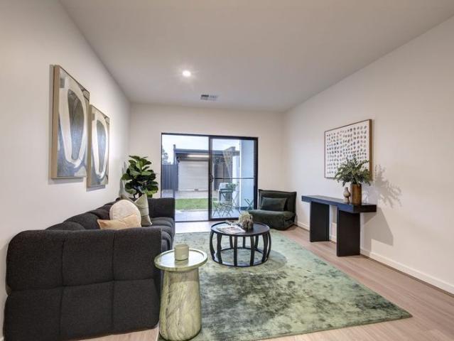 Townhouse for rent in Horseshoe Creek, South Australia
