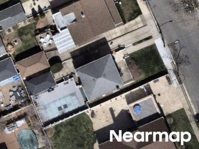 House for sale in Queens, Arverne
