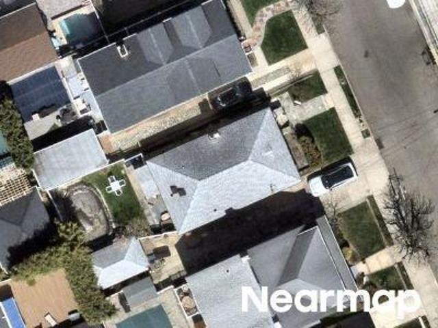 House for sale in Queens, Arverne