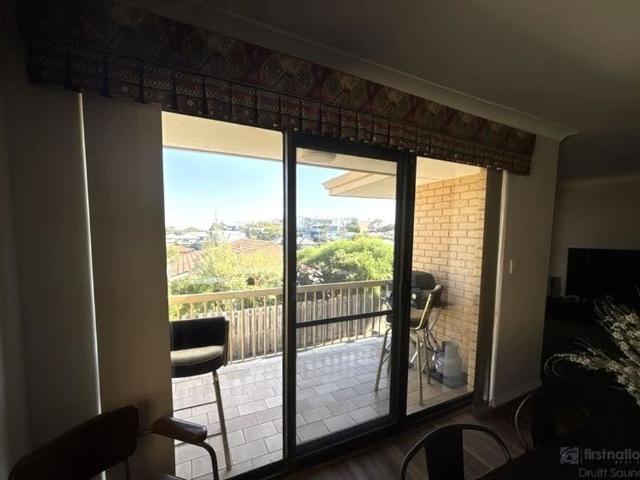 Townhouse for rent in Stirling, Western Australia