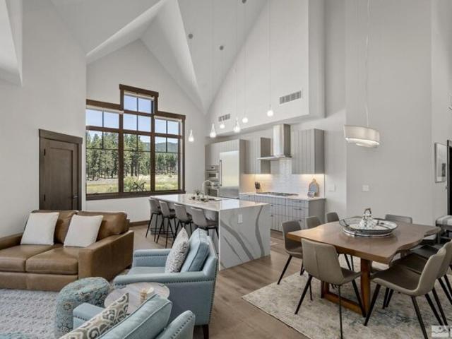 Condo for sale in Stateline Condo for sale in Stateline
