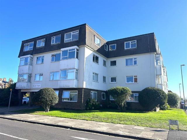 Apartment for rent in Littlehampton, Arun