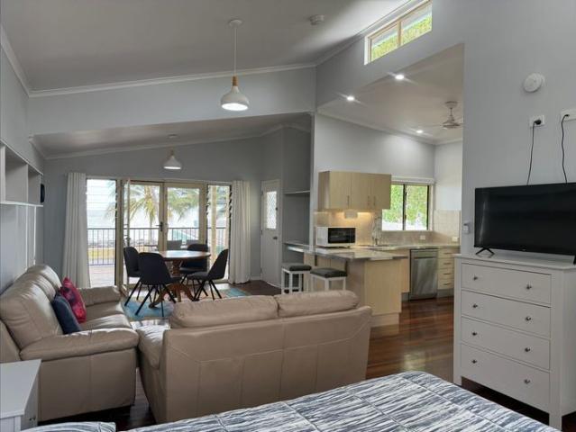 Granny Flat for rent in Cairns, Queensland