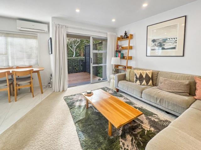 Apartment for rent in Wairau Valley