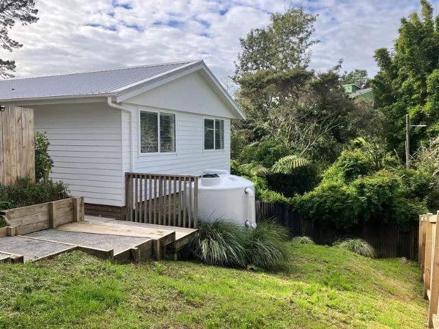 House for rent in Beach Haven, Kaipātiki