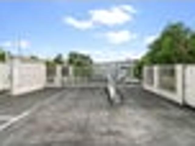 Apartment for rent in Beach Haven, Kaipātiki