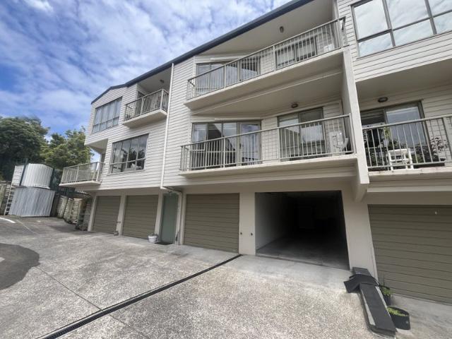 Apartment for rent in Wairau Valley, Oroua County