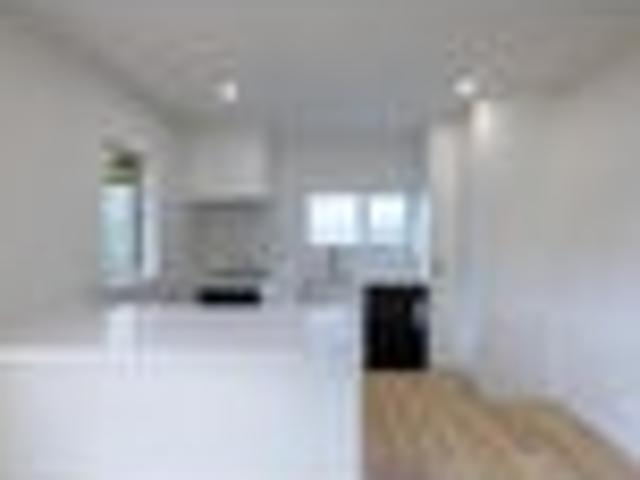 House for rent in Birkdale, Kaipātiki