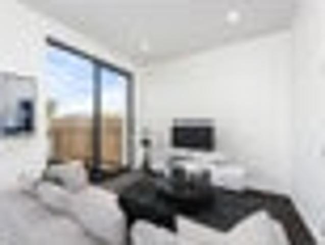 Townhouse for rent in Wairau Valley