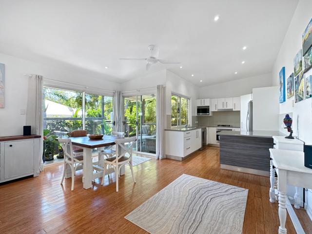 House for sale in Horseshoe Bay, Queensland