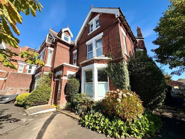 Studio for rent in Littlehampton, Arun