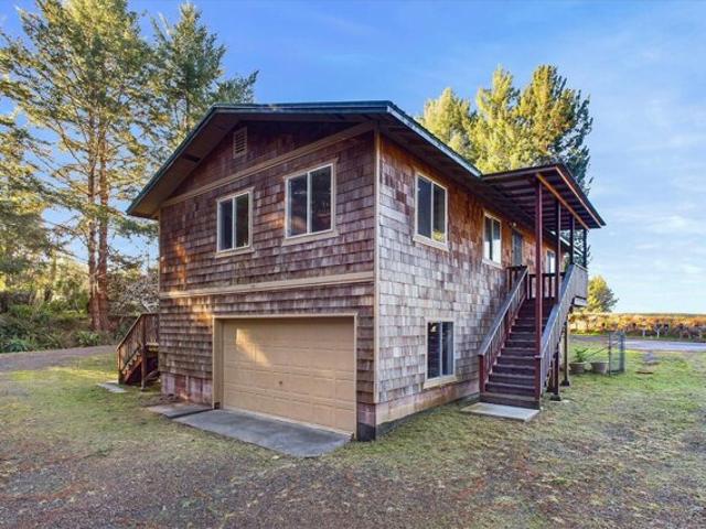 House for sale in Humboldt, California