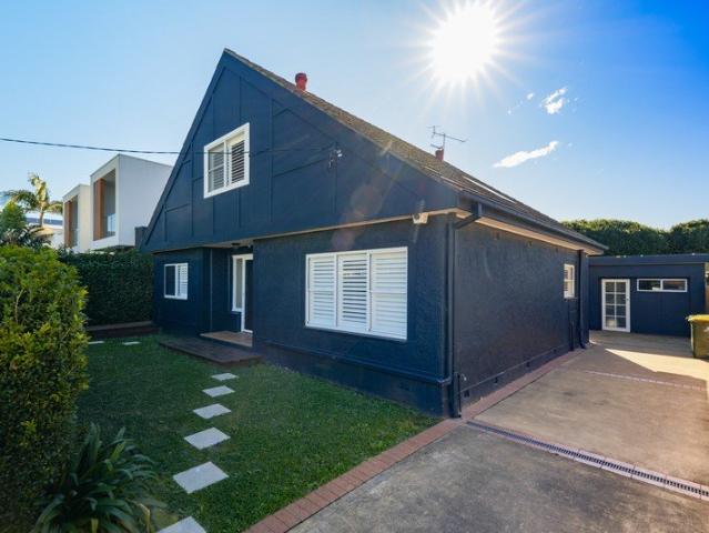 House for rent in Wollongong West, New South Wales