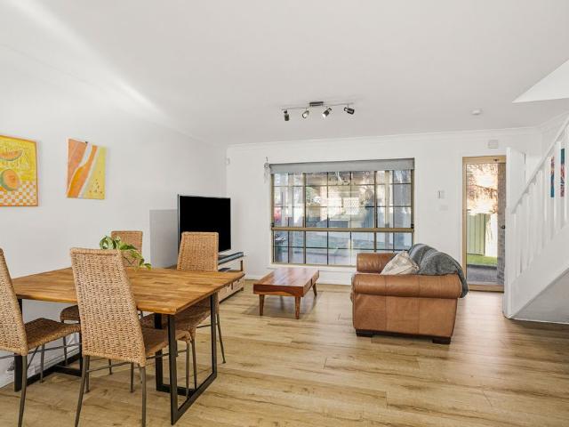 House for rent in Wollongong West, New South Wales