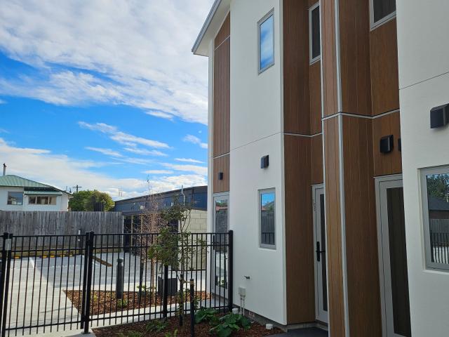 House for rent in Chaslands, Canterbury