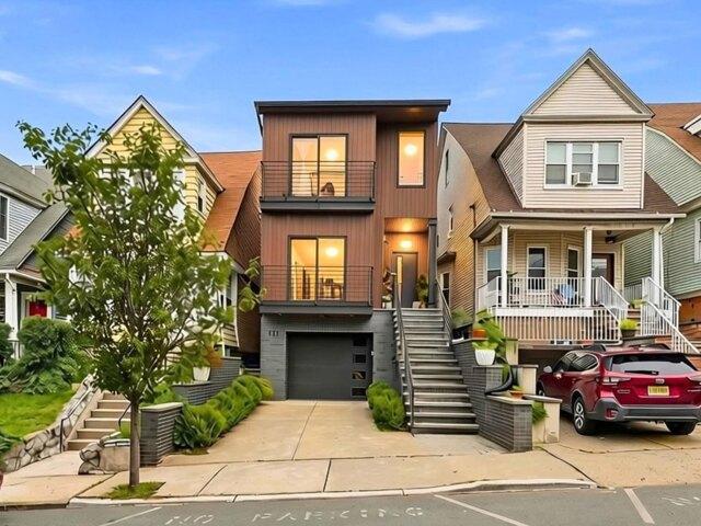 Condo for sale in Croxton, Jersey City