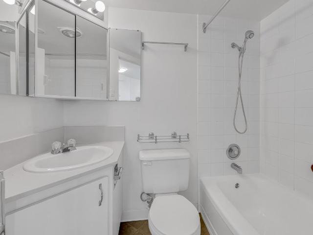 Apartment for rent in Vancouver, British Columbia