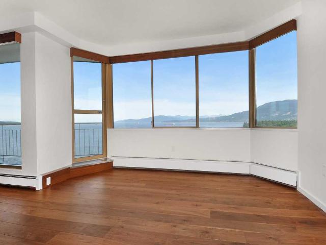 Apartment for rent in Vancouver, British Columbia