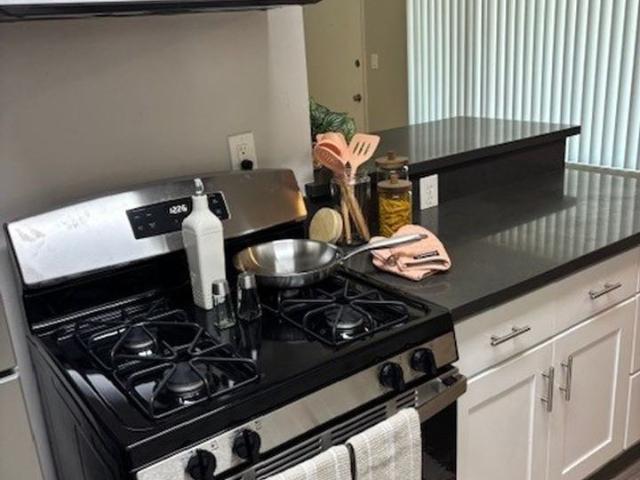 Apartment for rent in Midway City, California